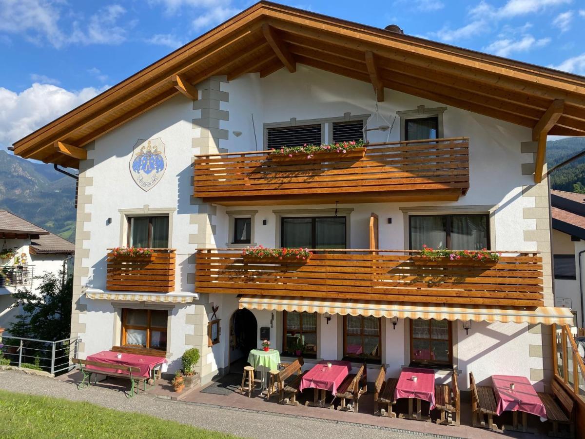 Gasthaus St. Valentin Chiusa Exterior foto